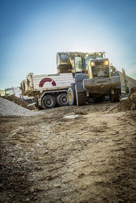 Riegel-Recycling-Erdbau-Transport-Neuer-Hafen-2749